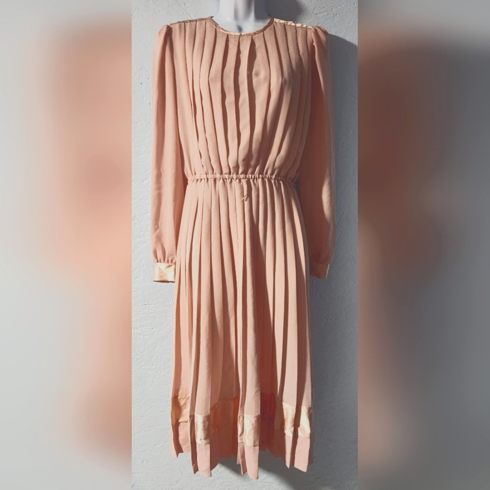 Vintage 1980s Lisa Michaels Pink Sheer Pleated Dress - Women's Size Medium